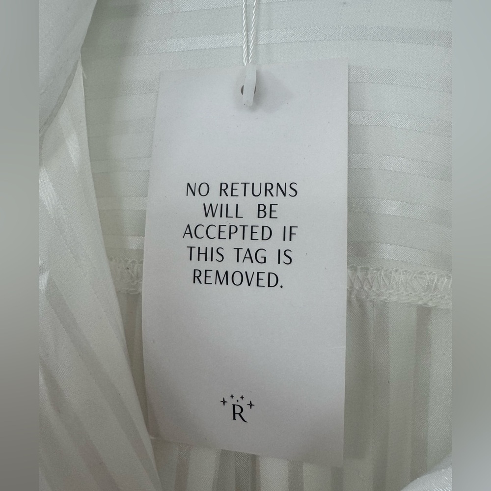 NWT Rumors Elegant White Satin Striped Button-Up Long Sleeve Shirt Size S Small - Picture 3 of 8